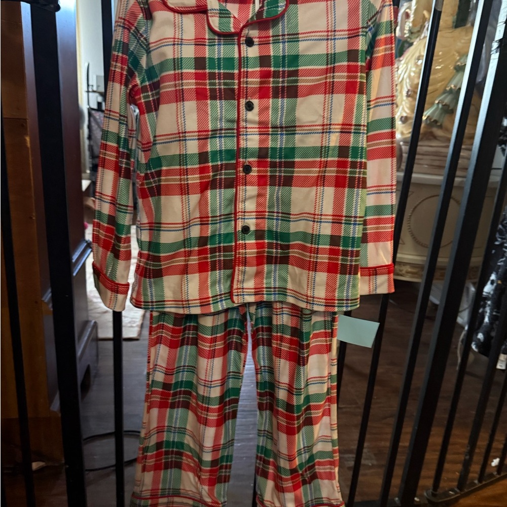 Cat & Jack Festive Plaid Pajama Set - Red, Green, White